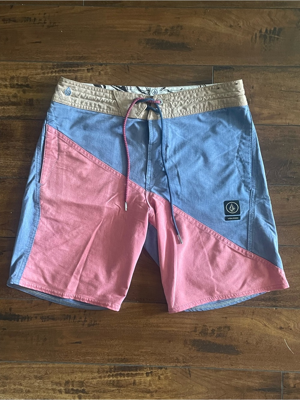 Volcom Slingers Men’s Two-Tone Blue & Red Boardshorts